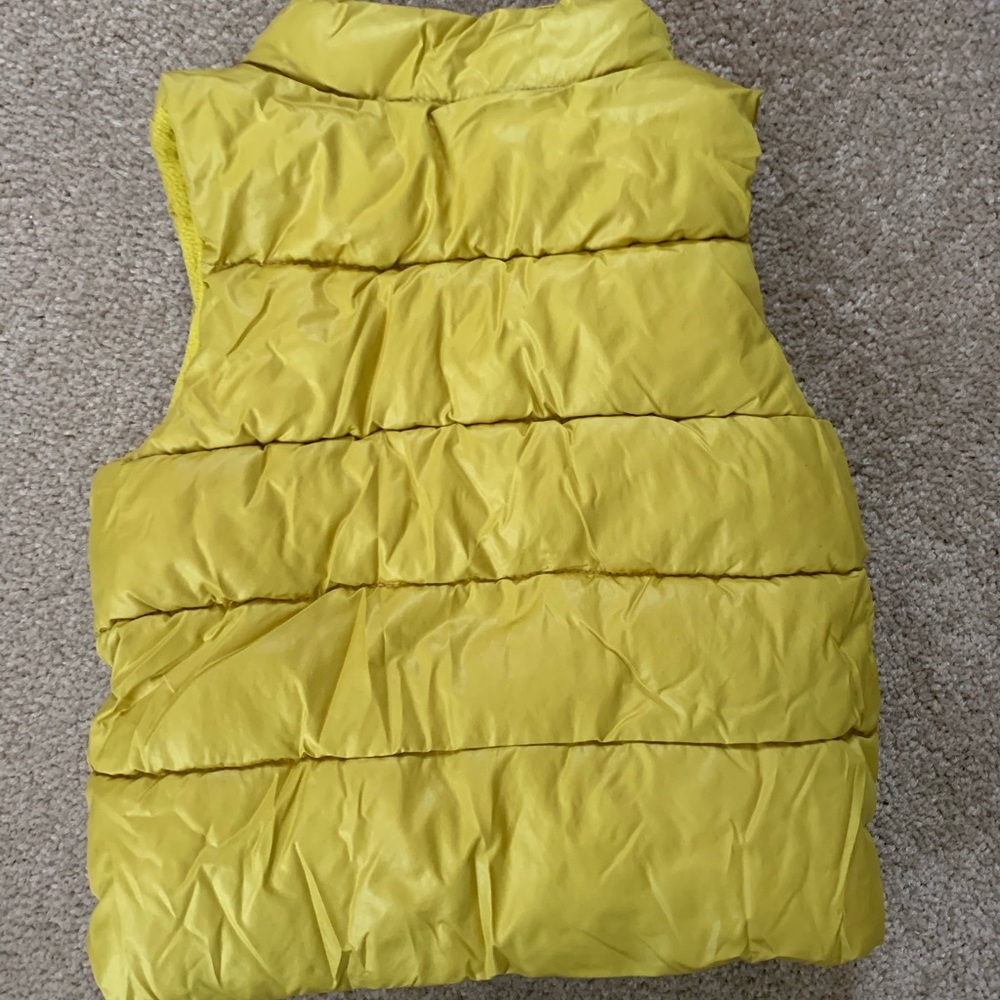 Cute Vest - Picture 3 of 4
